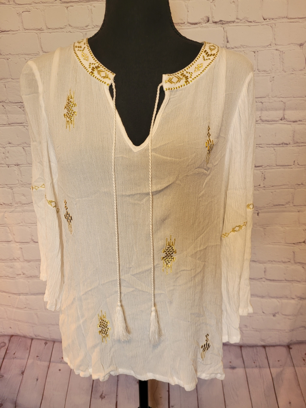 Cream Gold Accented Size Small Boho Gauzy V Neck Blouse